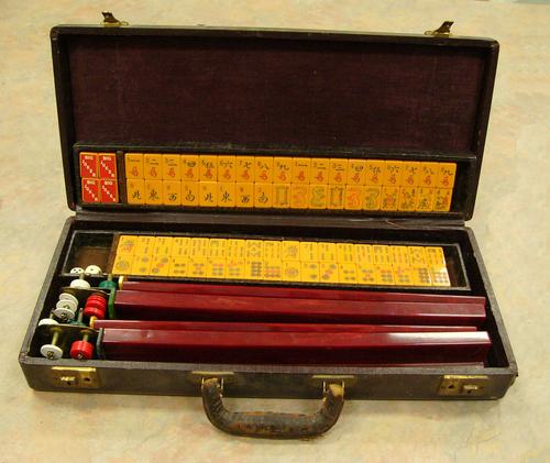 Vintage ES LOWE Mah Jong game